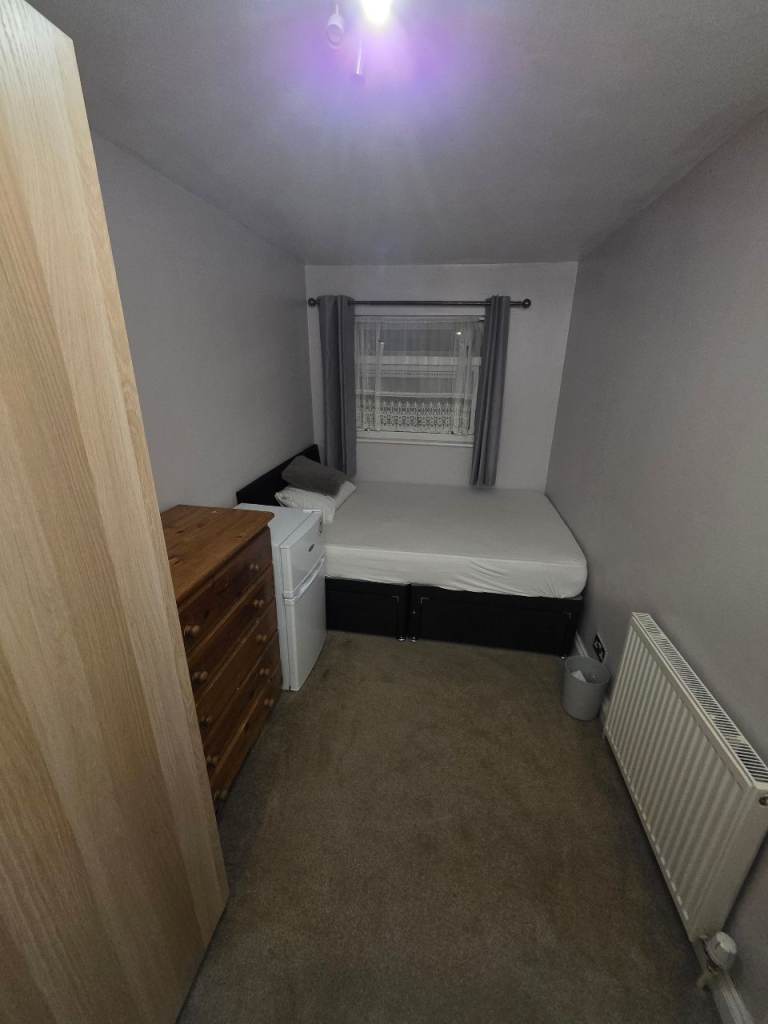Room to rent LU33LX