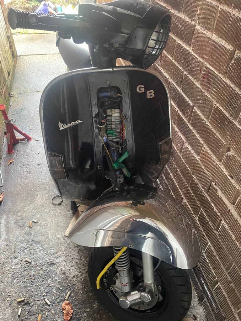 Vespa px125 frame only with v5