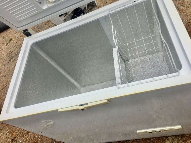 White LARGE ✅Chest Freezer – Good Working Order FREE DELIVERY 