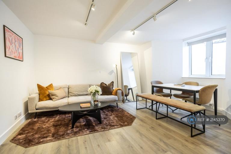 2 bedroom flat in Claremont Road, Bristol, BS7 (2 bed) (#2145370)