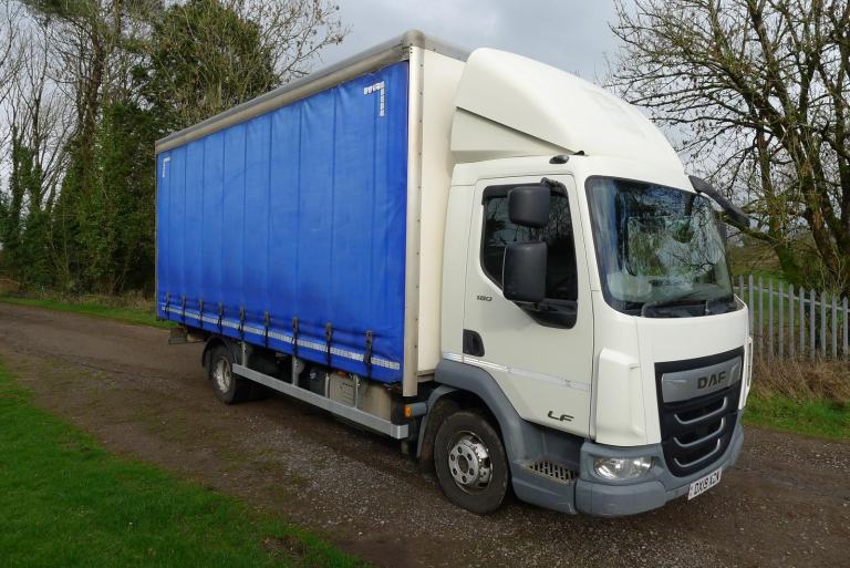 DAF LF180 7.5T 20ft Curtainside w/ tuckaway tail-lift. Manual.