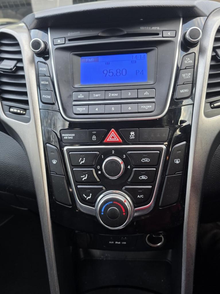 HYUNDAI I30 1.6 CRDi Active 2014