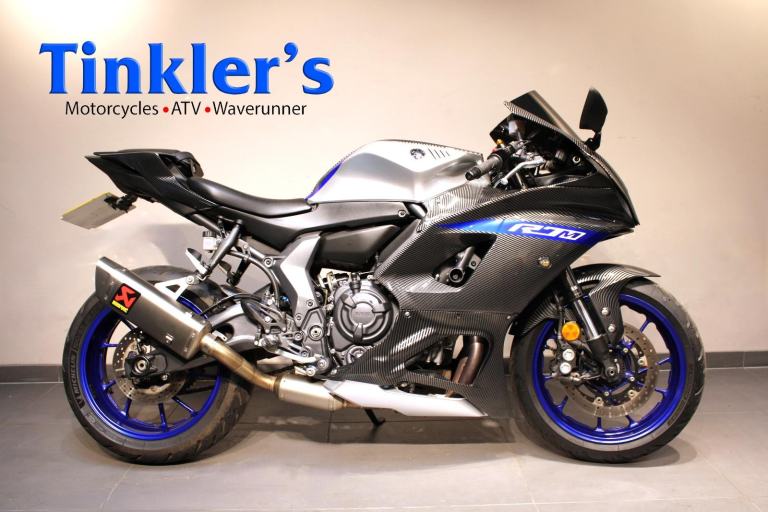 2024 74 Yamaha YZF R7 Blue