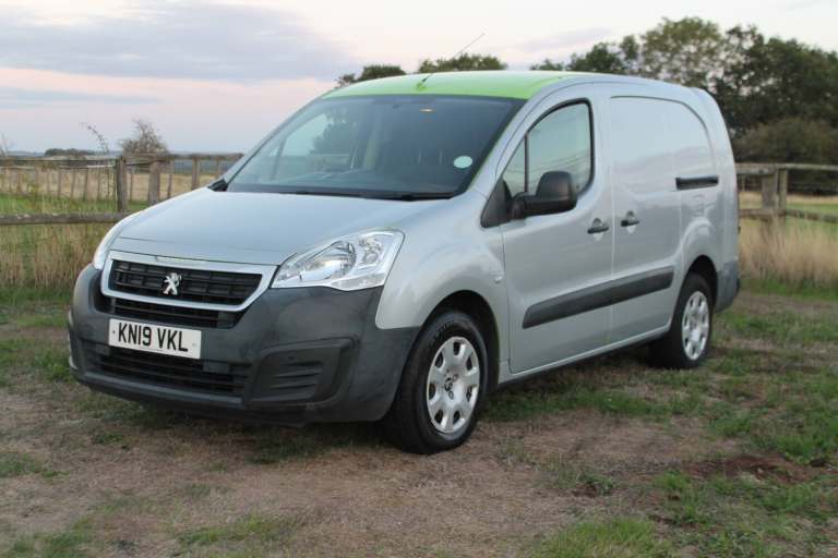 2019 Peugeot Partner 552 SE 67 Van Auto PANEL VAN Electric Automatic