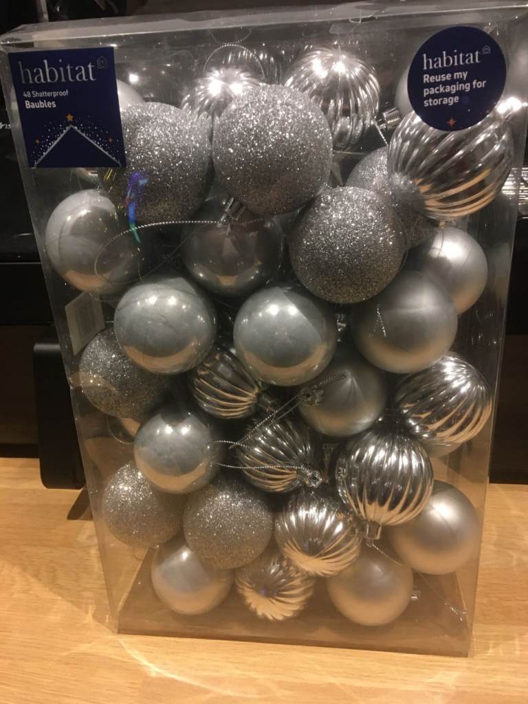  Habitat 48 Silver Baubles Pack/New (St Agnes)