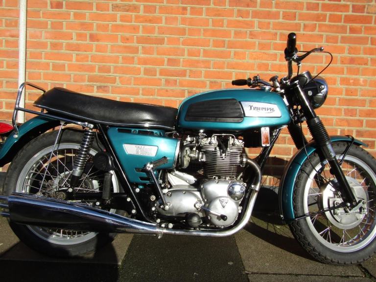 TRIUMPH T150 750 cc , 1969 * MONEY SPENT * AMAZING CONDITION *BEST I HAVE SEEN 