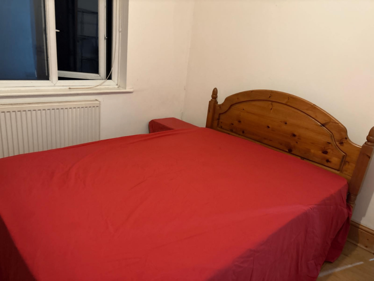 Spacious & Cosy Single Room For Rent AT RM1 4SX