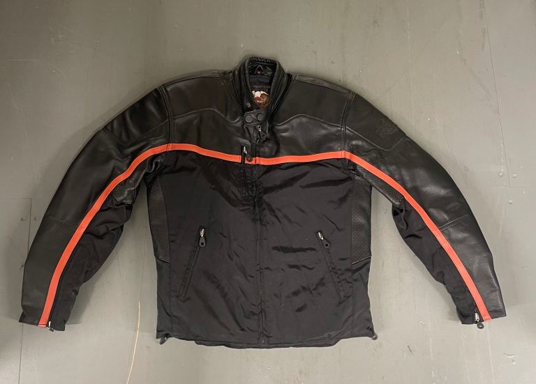 Harley Davidson size M genuine jacket and trousers 