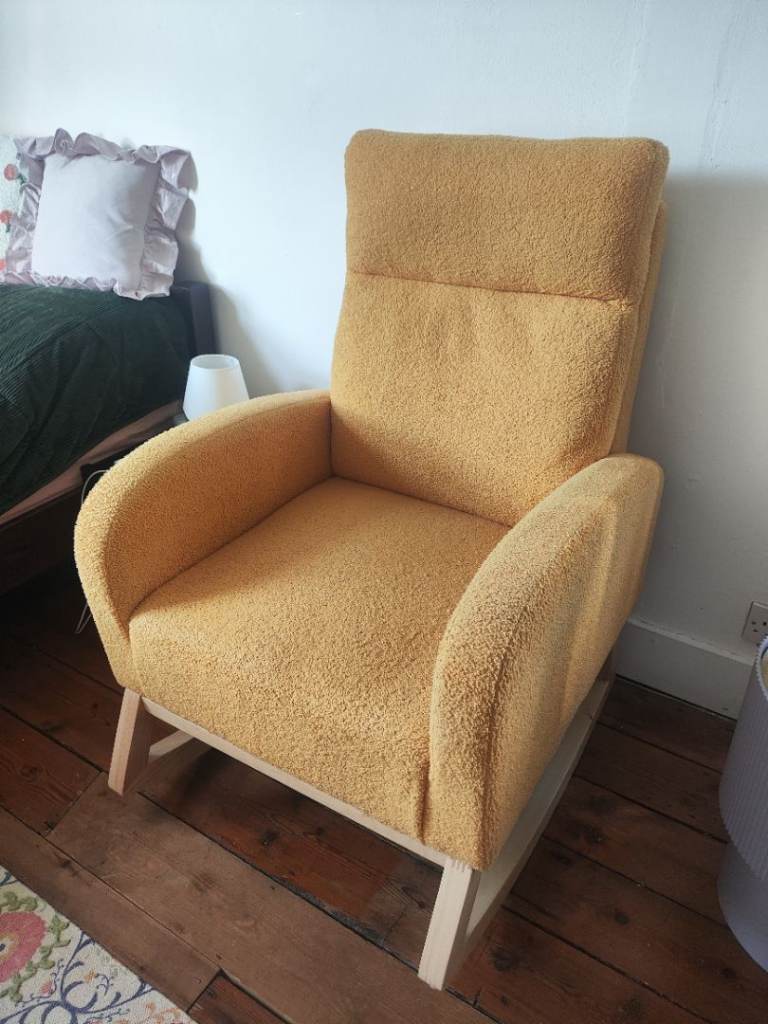 Comfy Yellow Armchair – Great Condition