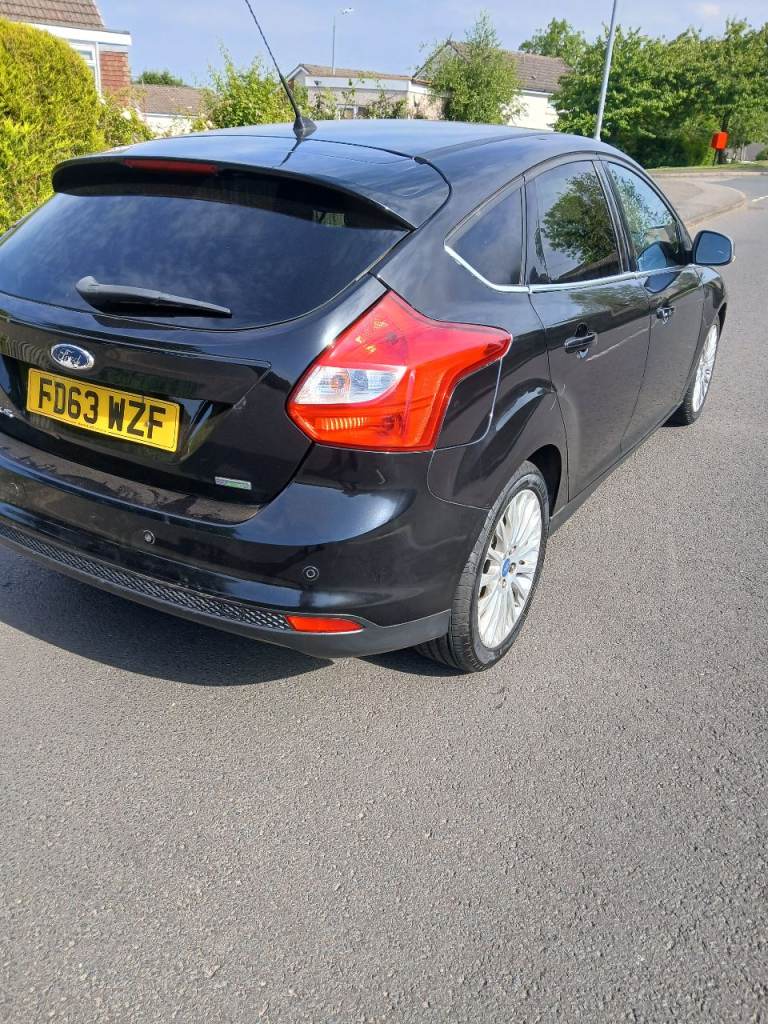 Ford focus titanium x1.0.ltr 