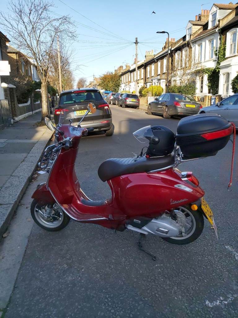 Piaggio, VESPA, 2020, 124 (cc)