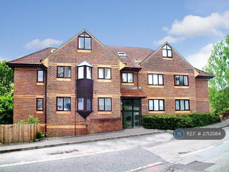 2 bedroom flat in Woodland Vale, Southampton, SO19 (2 bed) (#2713584)