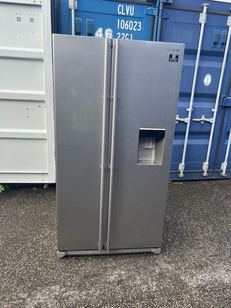 SAMSUNG AMERICAN FRIDGE FREEZER FOR SALE