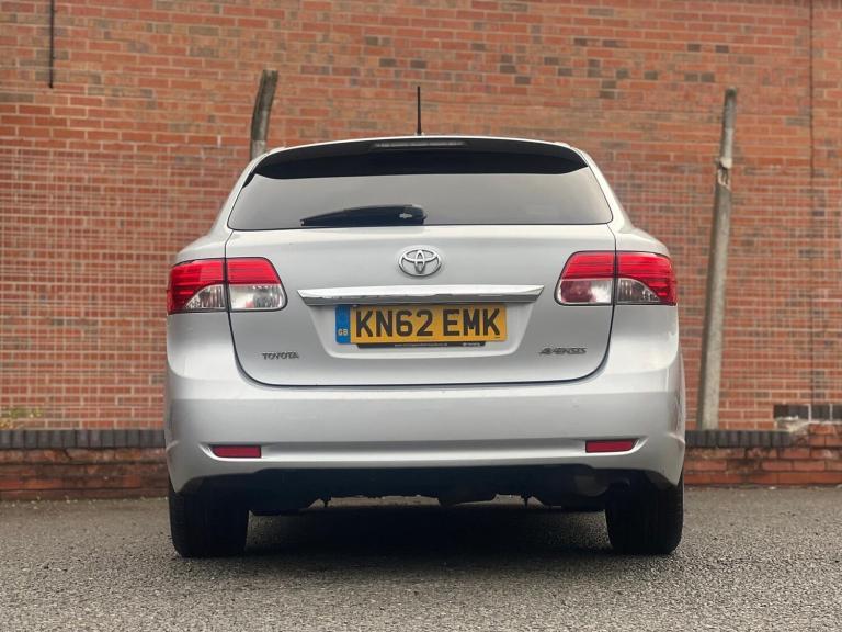 2012 Toyota Avensis 2.2 D-4D T4 5dr ESTATE DIESEL Manual