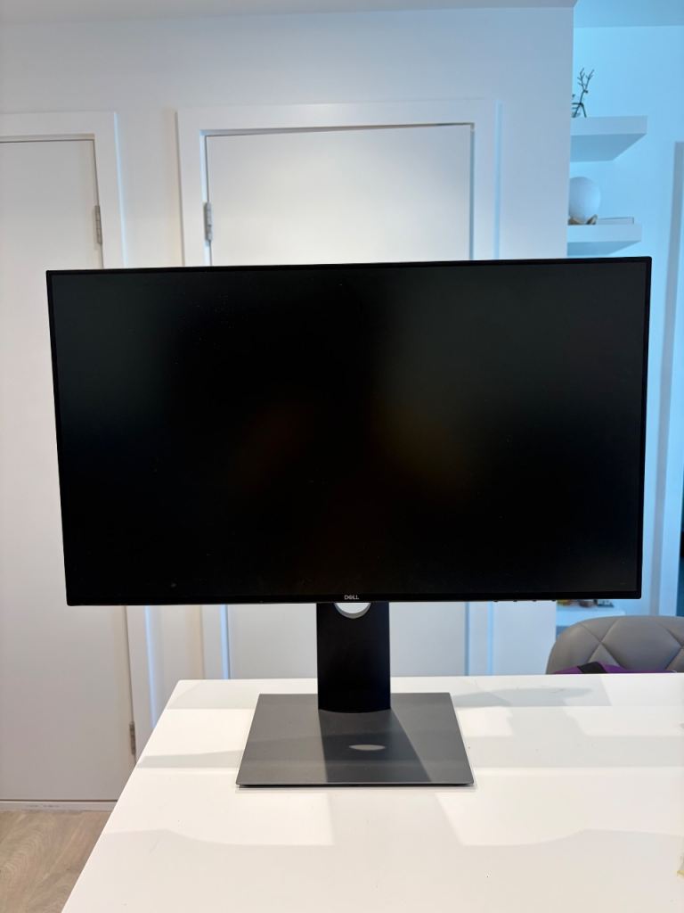 Dell U2419HC Monitor
