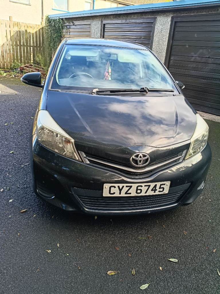 Toyota, YARIS, Hatchback, 2012, Manual, 1329 (cc), 5 doors