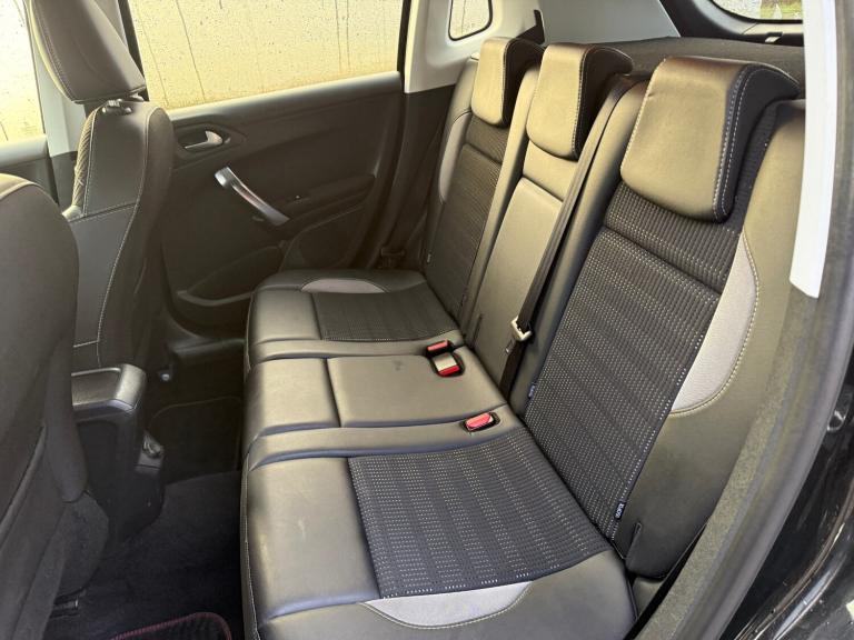 2017 Peugeot 2008 1.6 BlueHDi 100 Allure 5dr HATCHBACK Diesel Manual