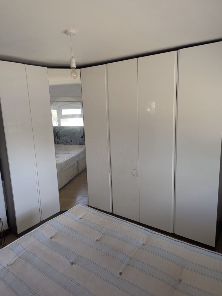 Room for rent £800