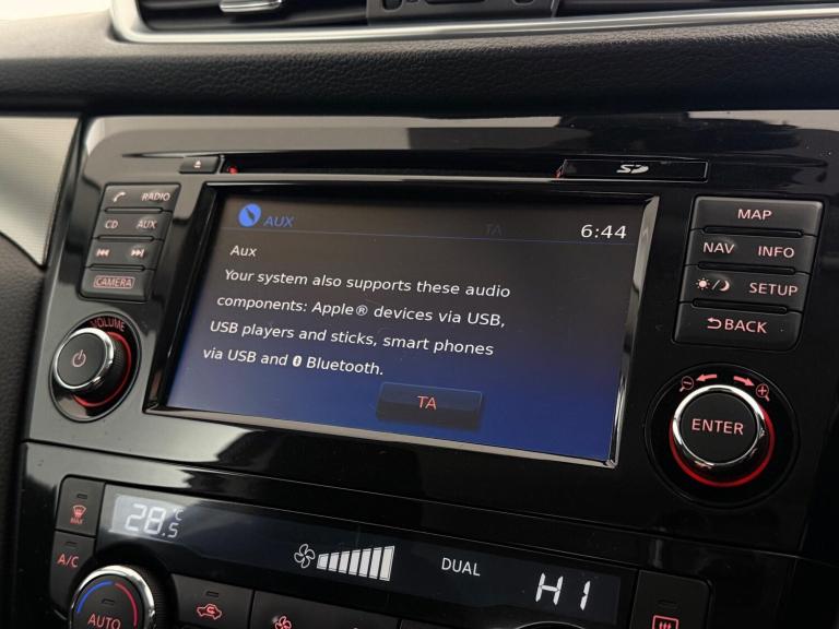 2017 Nissan Qashqai 1.5 dCi N-Connecta 5dr HATCHBACK DIESEL Manual