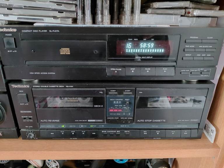 Technics hifi with remote control 