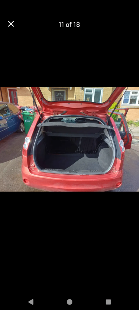 Ford fiesta red 1.25