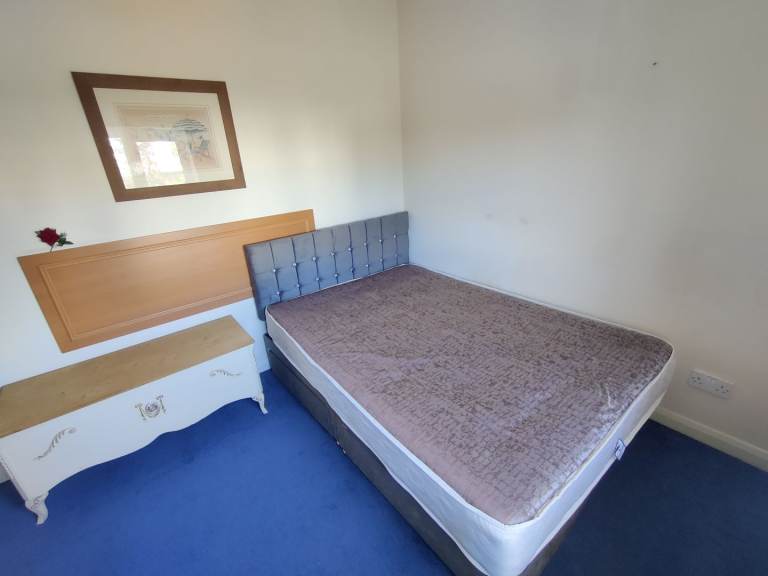 Single Room To Rent
