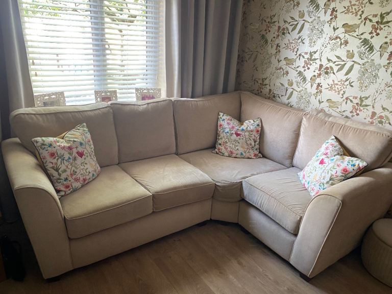 Right hand corner couch 