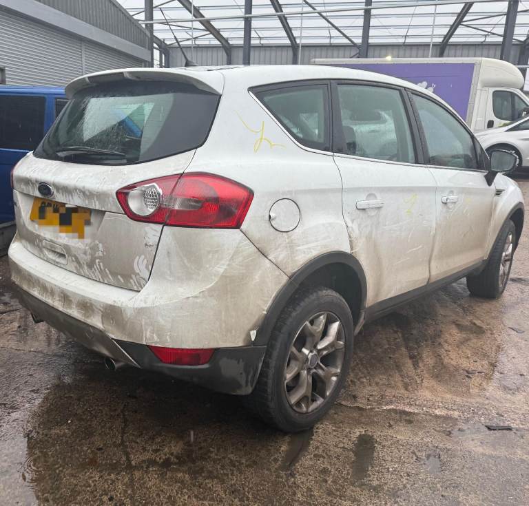 Breaking spare parts ford kuga white
