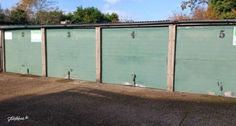 Garage to rent in St Albans (AL2) | Stashbee