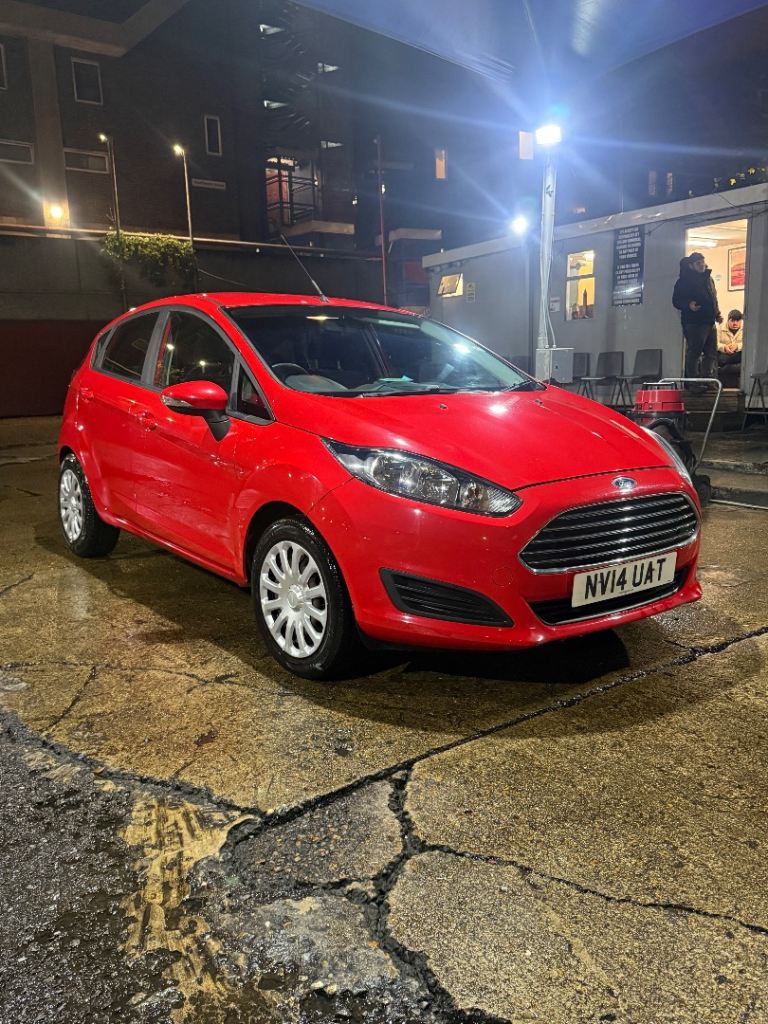 Ford, FIESTA, Hatchback, 2014, Manual, 1241 (cc), 5 doors