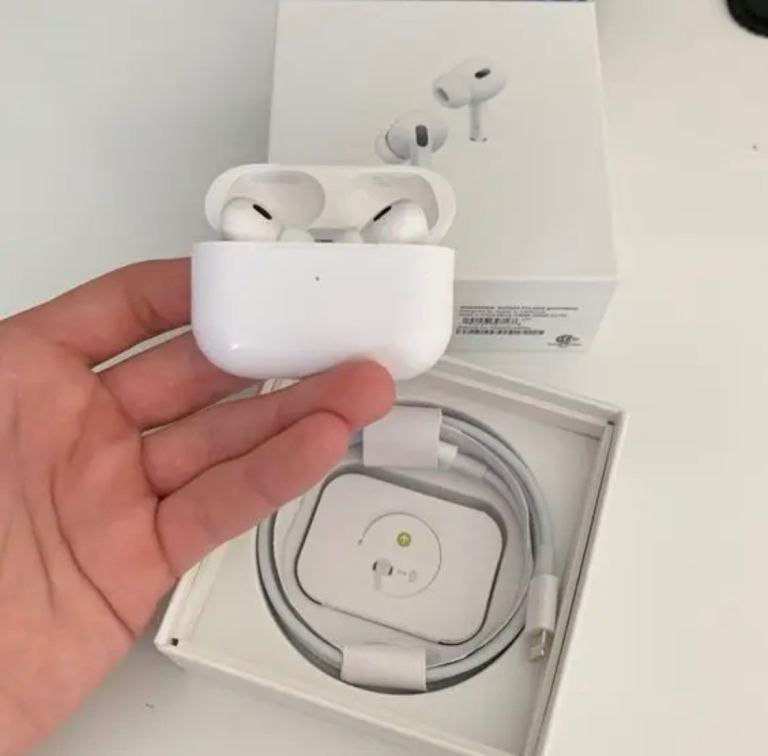 Apple AirPods Pro 2nd Gen – As Good As New, White