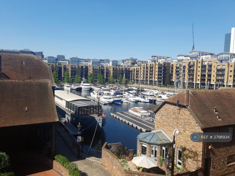 1 bedroom flat in St Katharine Dock, London, E1W (1 bed) (#2798934)