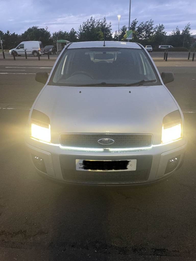 Ford, FUSION, Hatchback, 2011, Manual, 1399 (cc), 5 doors