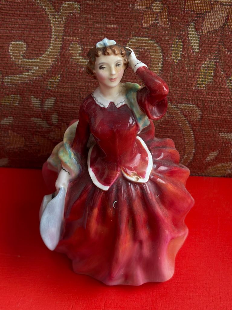 Porcelain figurine blithe morning 