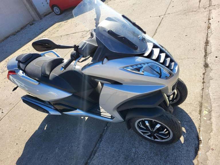 2015 15 PEUGEOT METROPOLIS 400 THREE WHEELER TRICYCLE TRIKE MP3 AUTOMATIC CAR