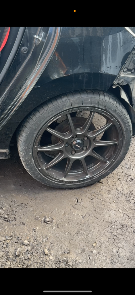 Renault Clio RS alloys 