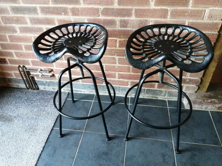 2 x black stools