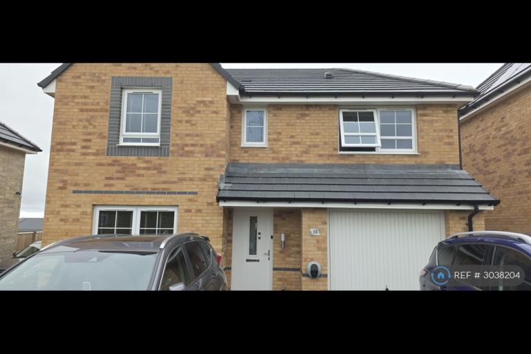 4 bedroom house in Wood Avens Close, Blackburn, BB2 (4 bed) (#3038204)