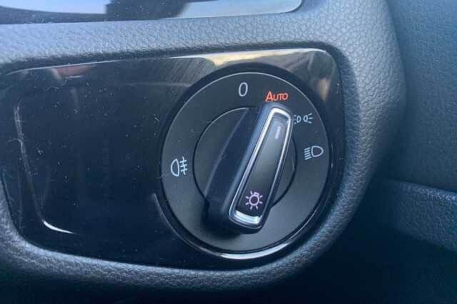 2018 Volkswagen Golf 2.0 TDI R-Line 5dr Hatchback Diesel Manual
