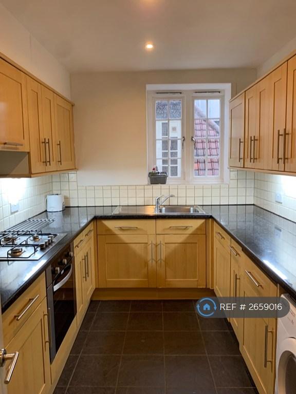 3 bedroom flat in Levita House, London, NW1 (3 bed) (#2659016)