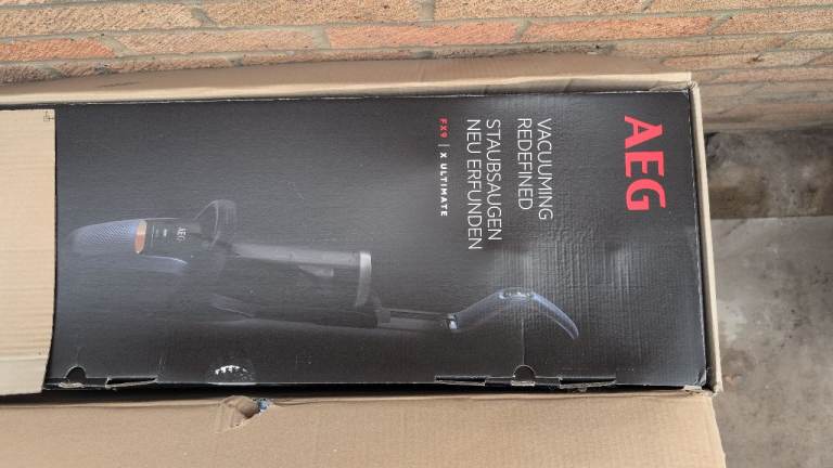 AEG FX9 X Ultimate vacuum cleaner