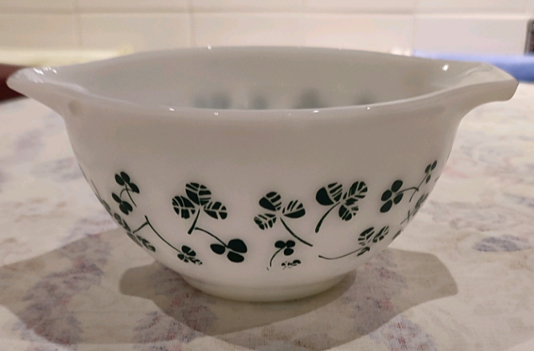 Pyrex bowl