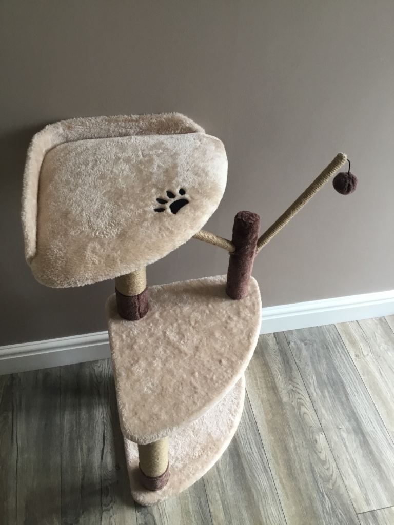 Cat tree