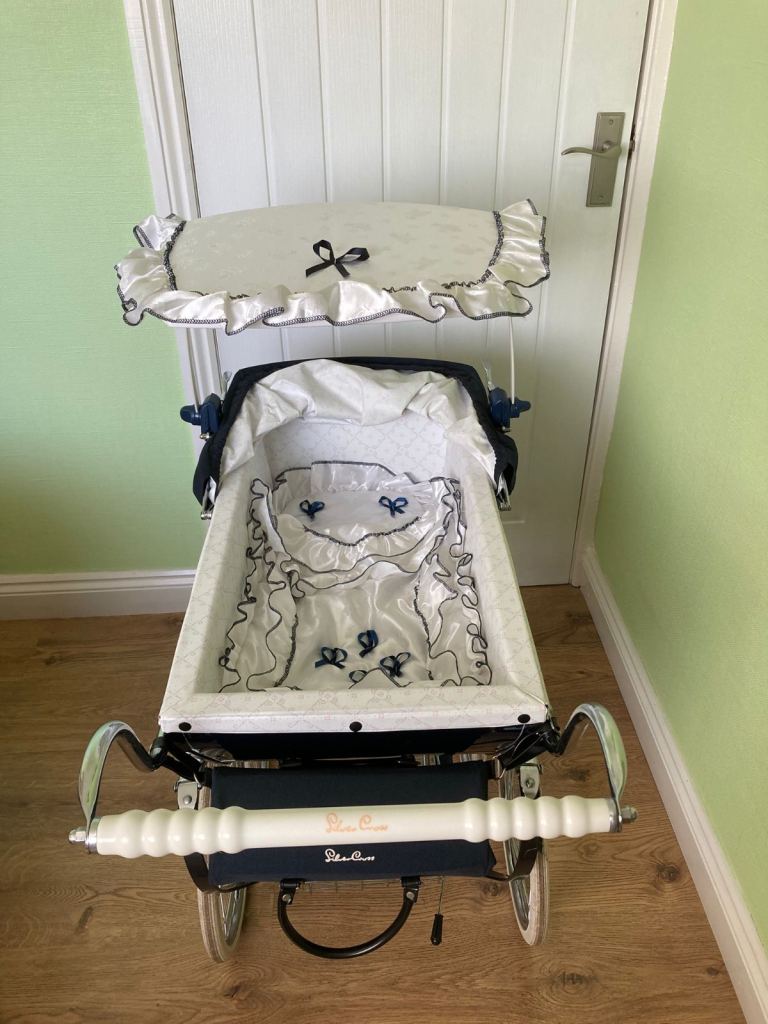 Vintage Silver Cross Coach Built Dolls Pram 