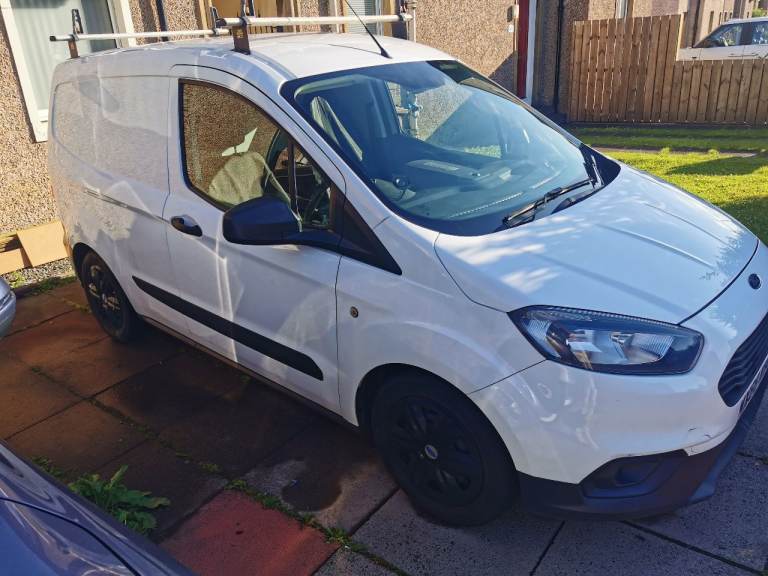 Ford courier 1.0 Eco boost petrol van