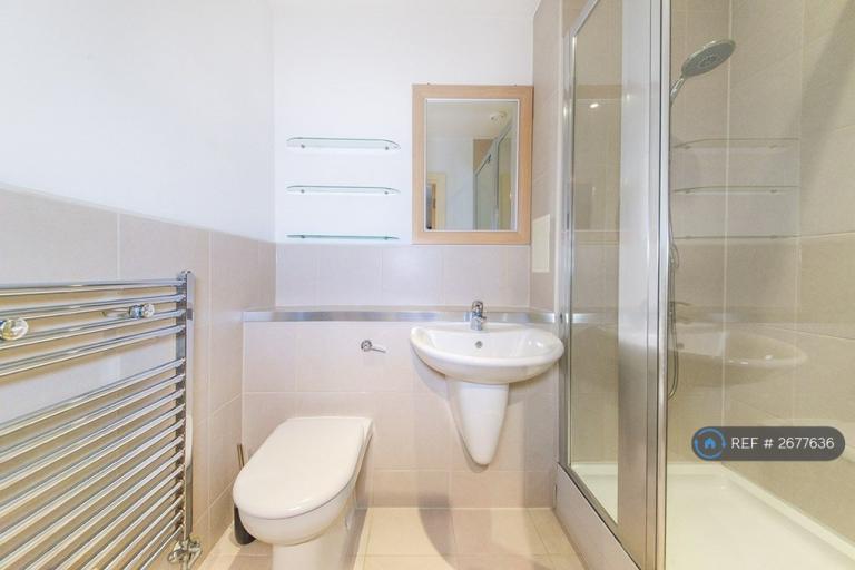 2 bedroom flat in Angel Lane, London, E15 (2 bed) (#2677636)
