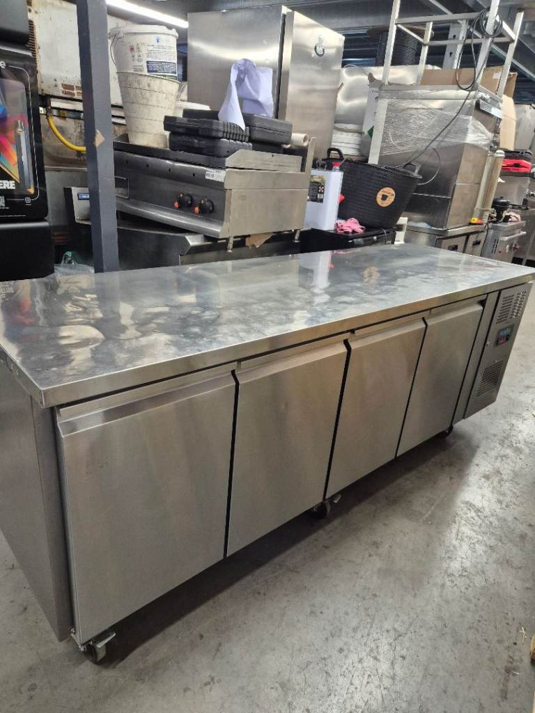 Commercial Catering Equipment - Fridges, Hot Food Counters Display Fridge Commercial fridge