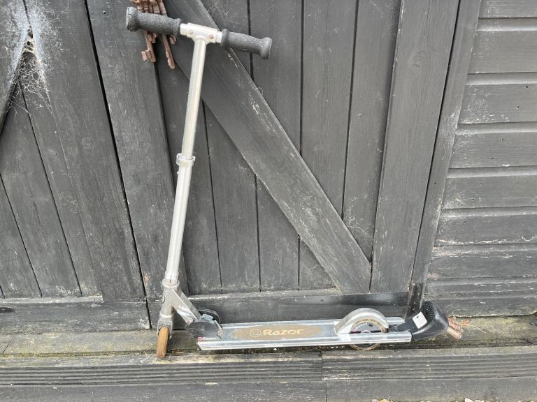 Razor scooter 9+ with sparks 