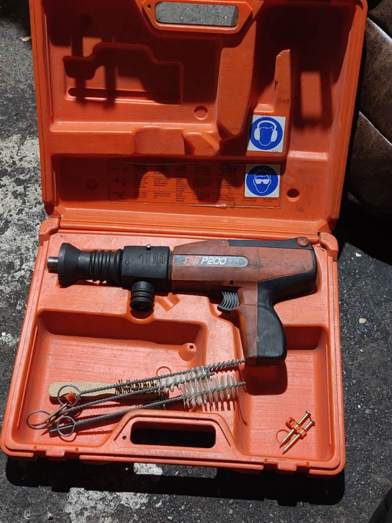 P2200 Nail Gun with Case and Accessories – Fair Condition