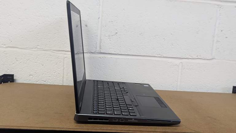 Dell Precision 7530 | I7-8850H | 32GB RAM | 512GB SSD | Windows 11 Pro | Free UK Delivery |
